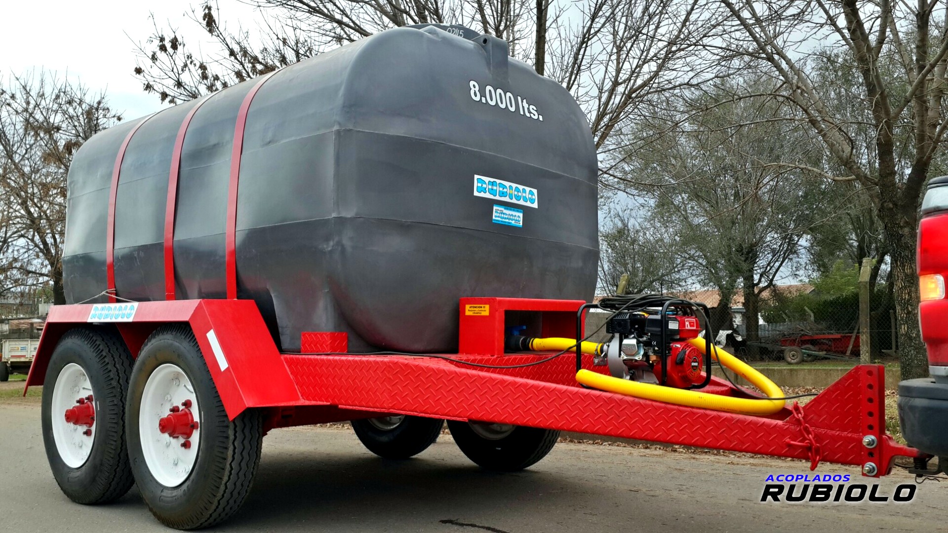 Acoplado Cisterna con Tanque Plastico para 8.000 Lts. (CP1010) - Imagen 2