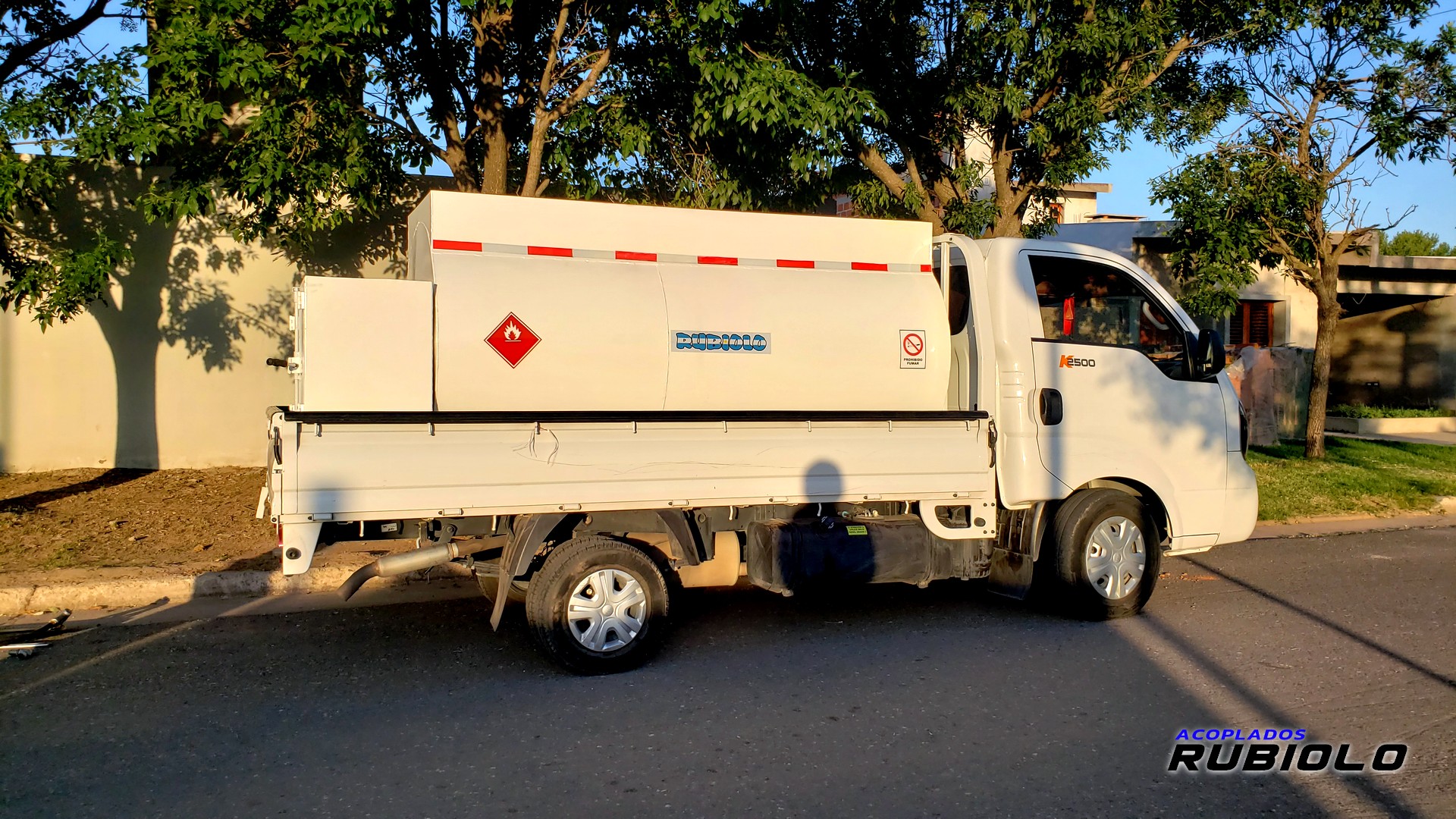 Carroceria Tanque para Camion para 4.000 Litros. (CT1002) - Imagen 2