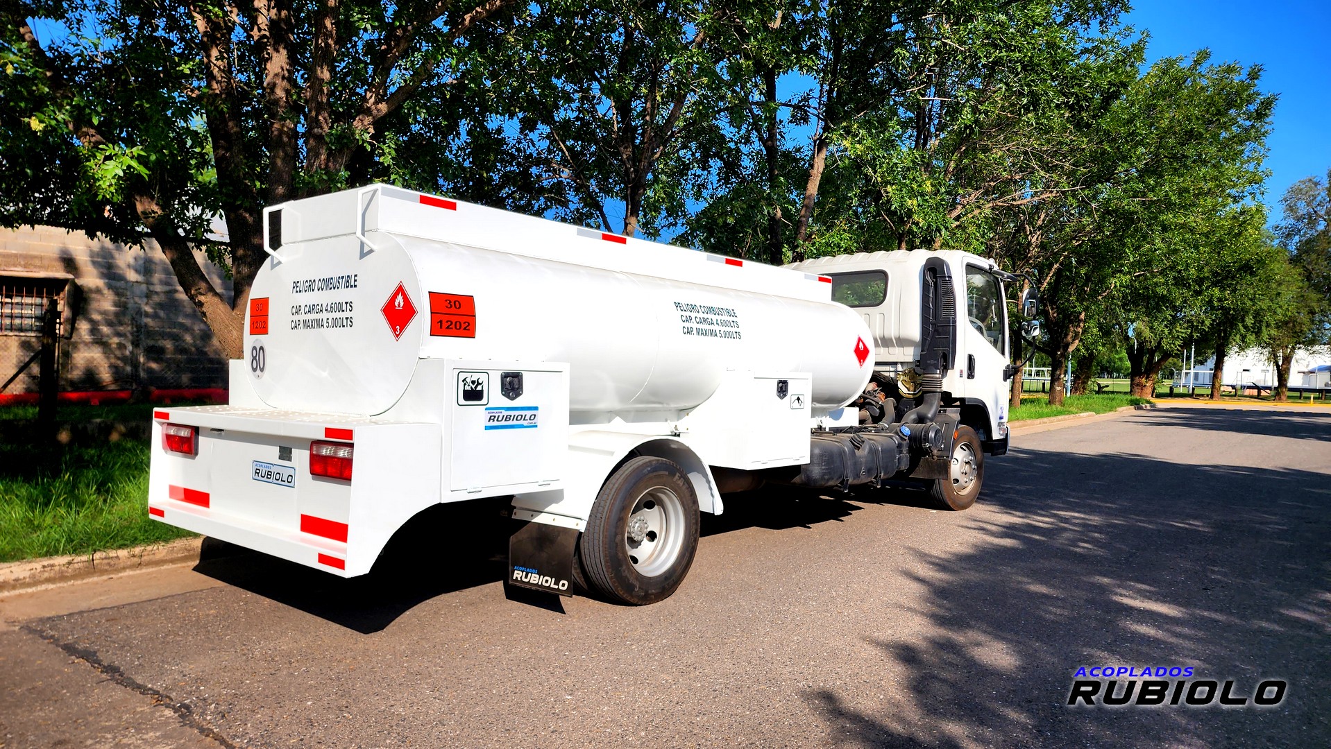 Carroceria Tanque para Camion para 5.000 Litros. (CT1003) - Imagen 3