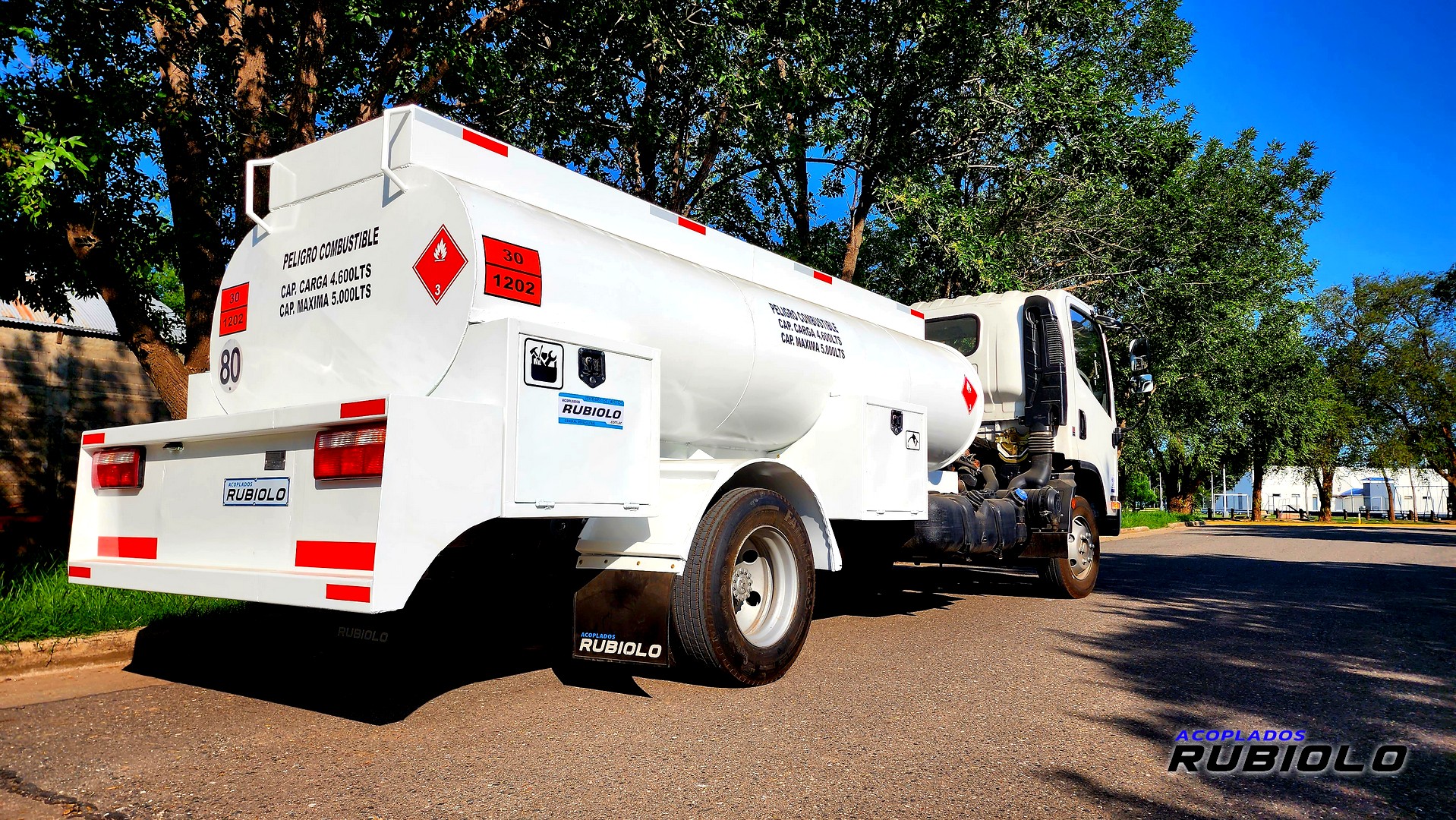 Carroceria Tanque para Camion para 5.000 Litros. (CT1003) - Imagen 2