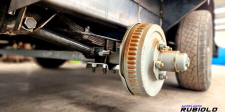 Sistema de Freno electrico en UN eje (Hasta 6/7 Tn.) / Eje 2.5" centro Ford 4000 (3000 Kg./Eje) (OP1018)