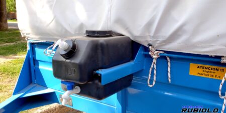 Lavamanos con dosificador de detergente de 17 lts con zunchos. (OP1121)