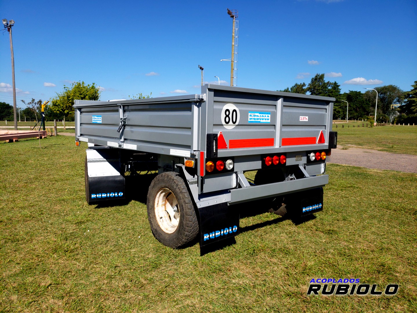 Acoplado Playo para 3.5 Tn. de 3 Mts. de largo (PL1008) - Imagen 10