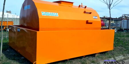 Tanque estacionario con Batea Antiderrame de para 6.000 Lts. (TB1006)