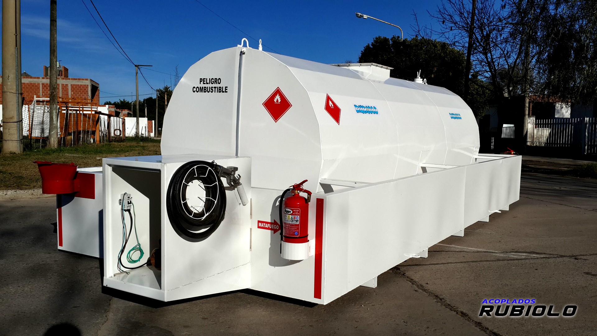 Tanque estacionario con Batea Antiderrame de para 30.000 Lts. (TB1014) - Imagen 4