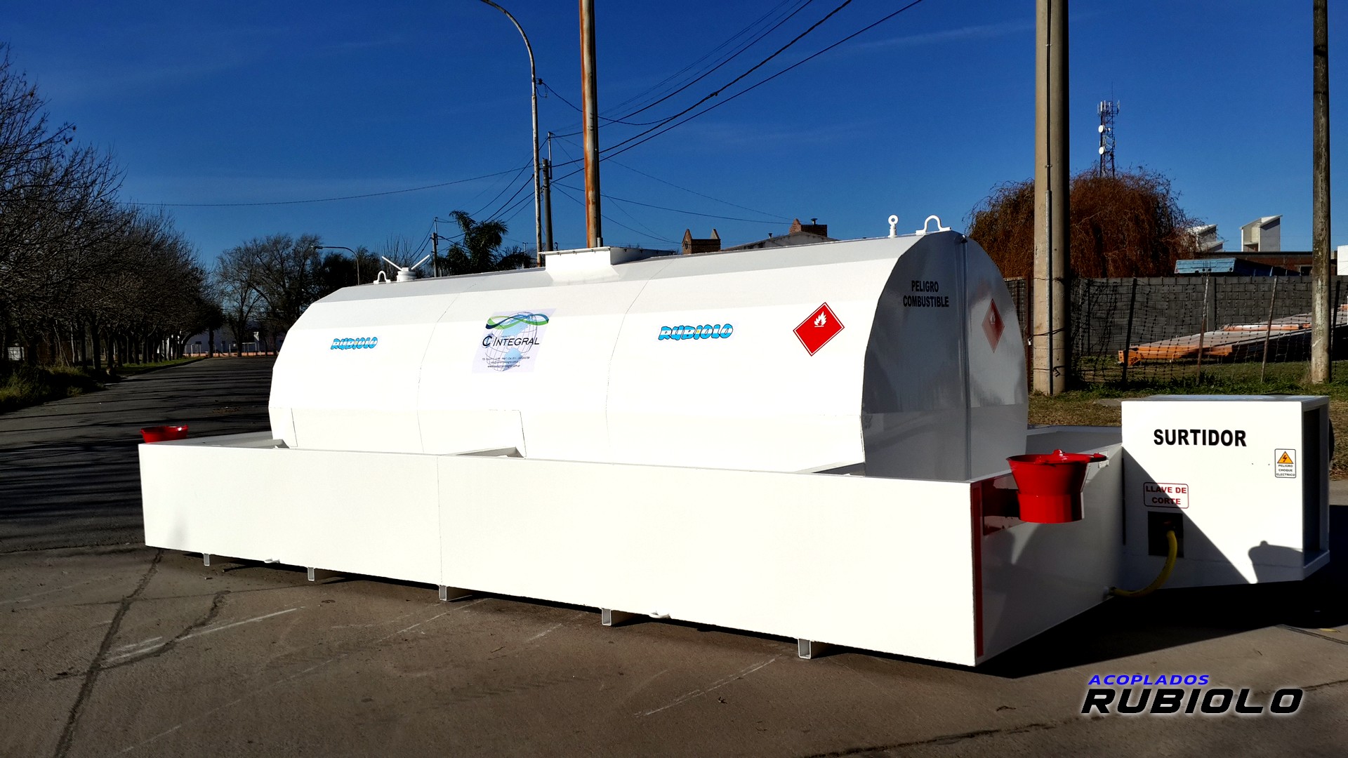 Tanque estacionario con Batea Antiderrame de para 30.000 Lts. (TB1014) - Imagen 3