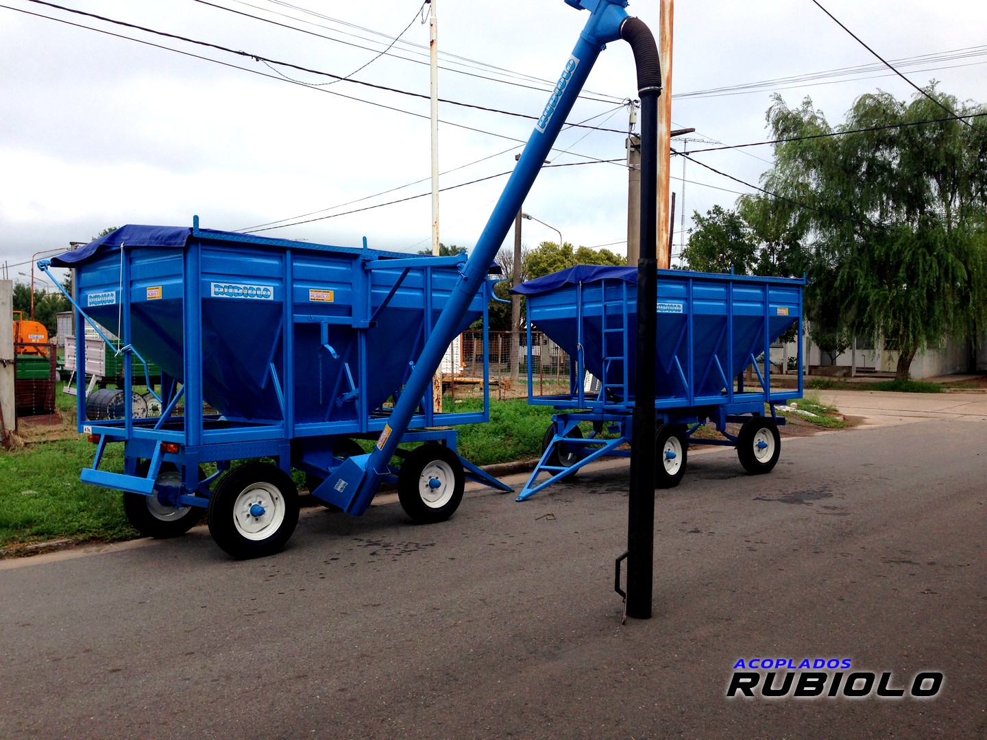 Acoplado Tolva Semillera para 3/4 Tn. (TO1001) - Imagen 3