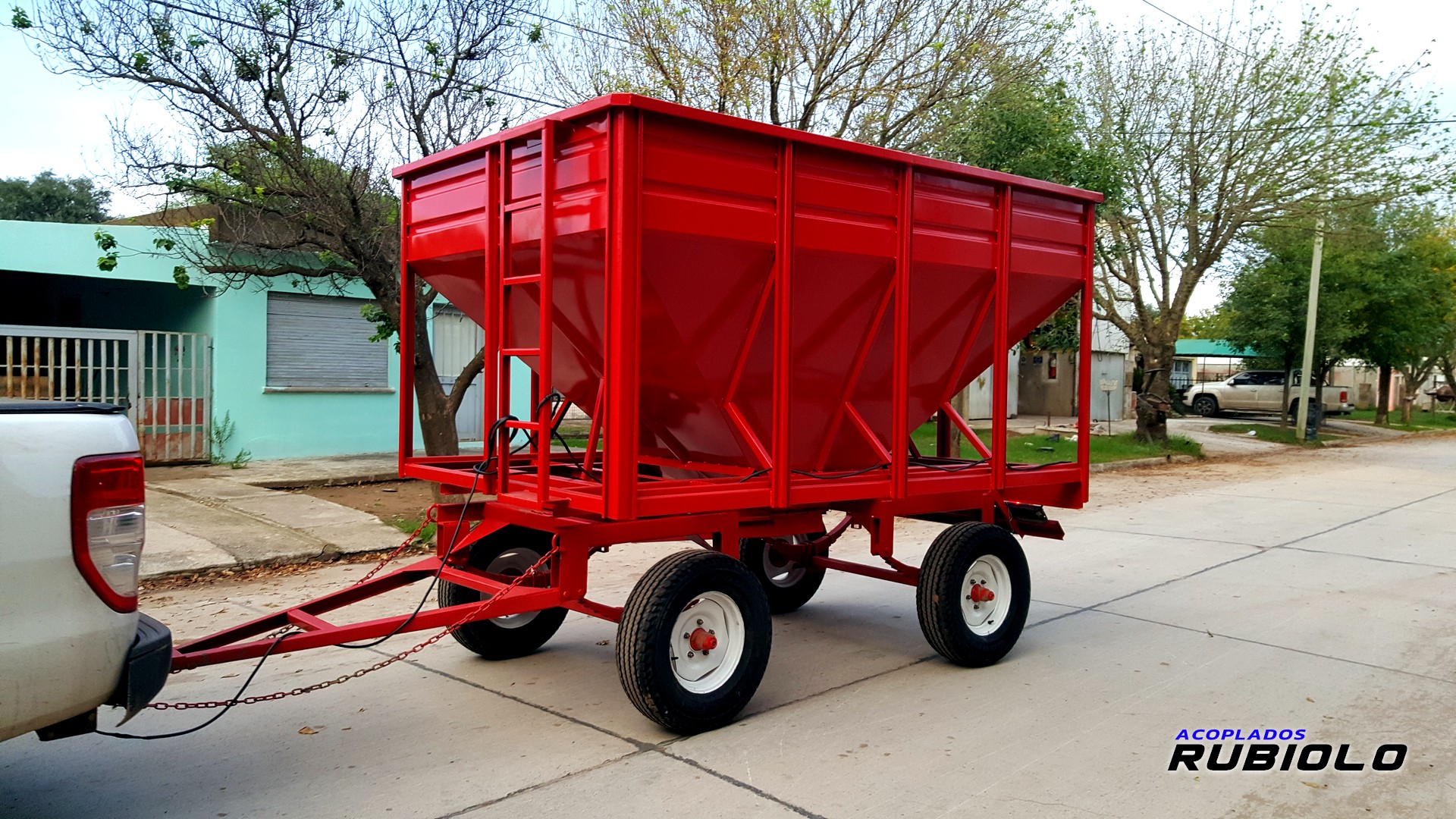 Acoplado Tolva Semillera para 3/4 Tn. (TO1001) - Imagen 12